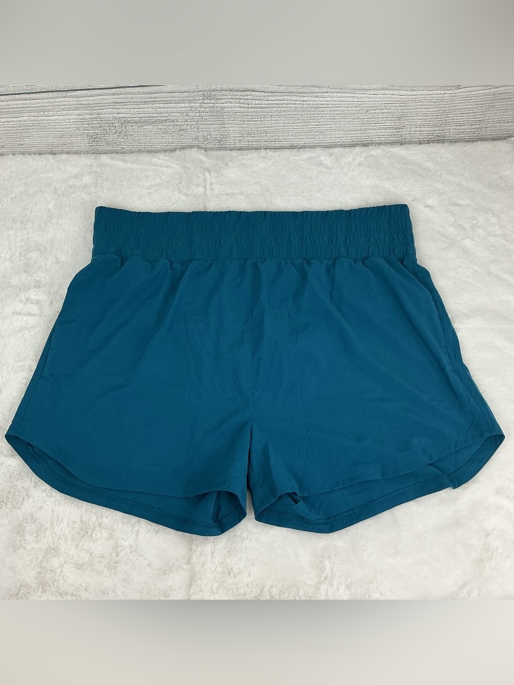 Crane Women’s Teal Elastic Waist Athletic Shorts